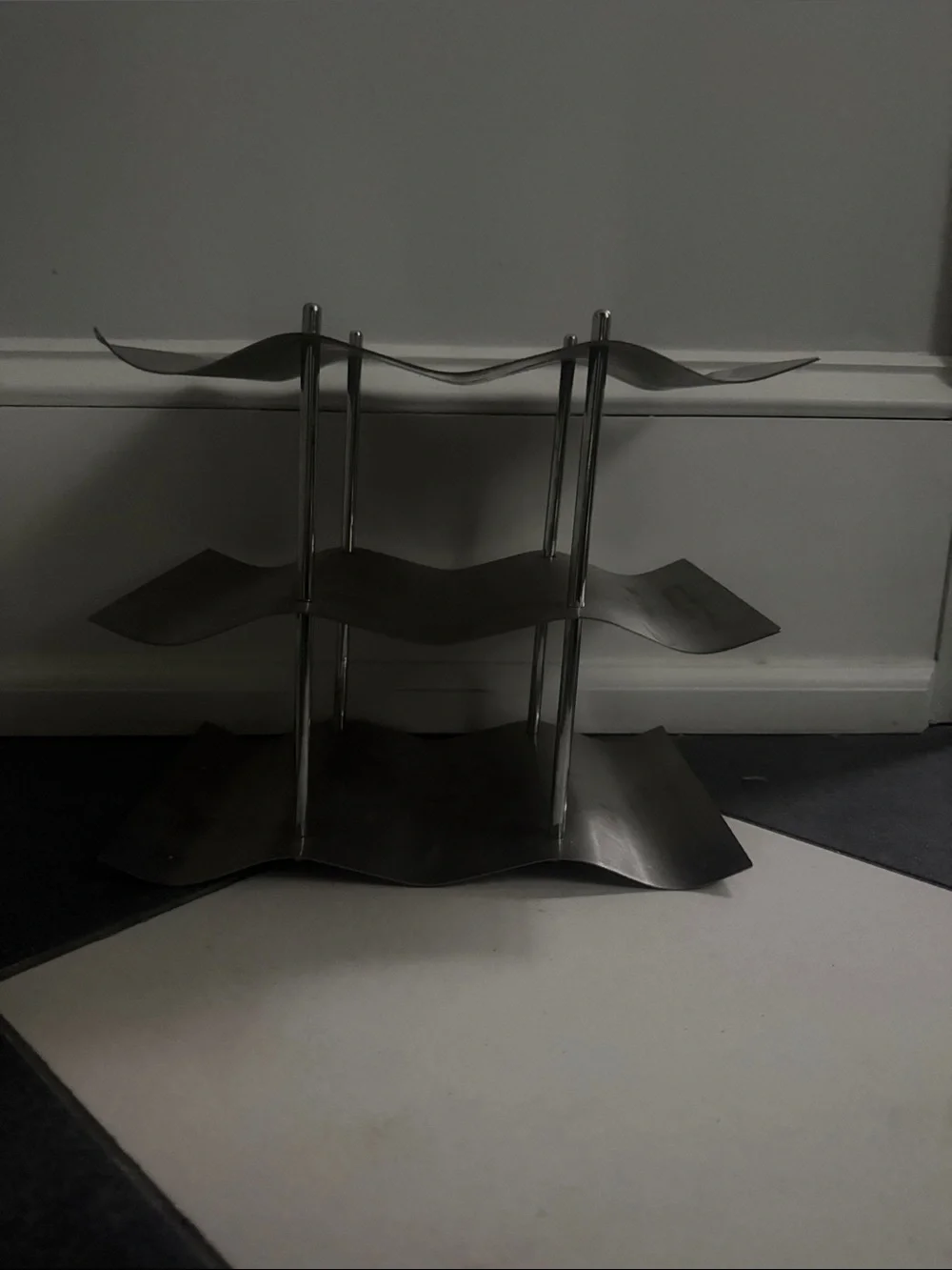 Stainless Steel 9 Wine Bottle Wavy Storage Rack